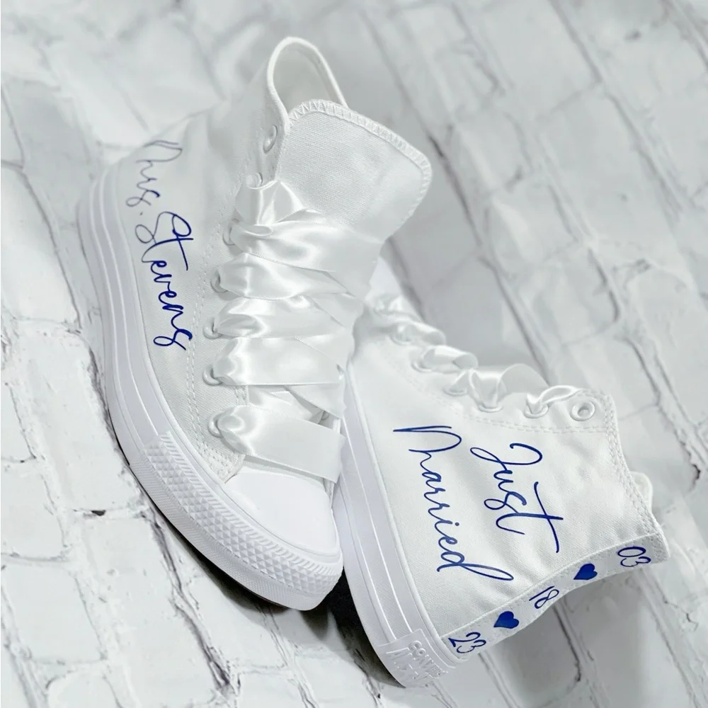 Custom Converse - Picture 1 of 3